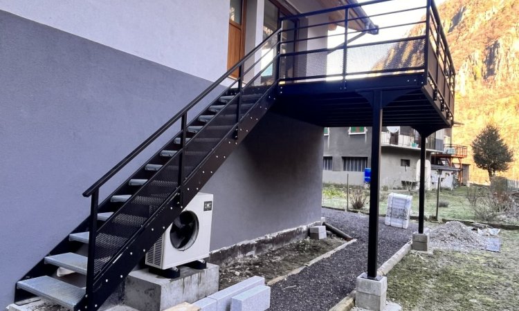 Construction de terrasses sur pilotis vers Moutiers 